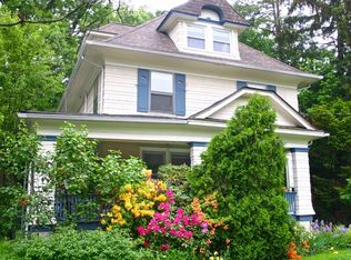 222 Valley Rd, Montclair, NJ 07042