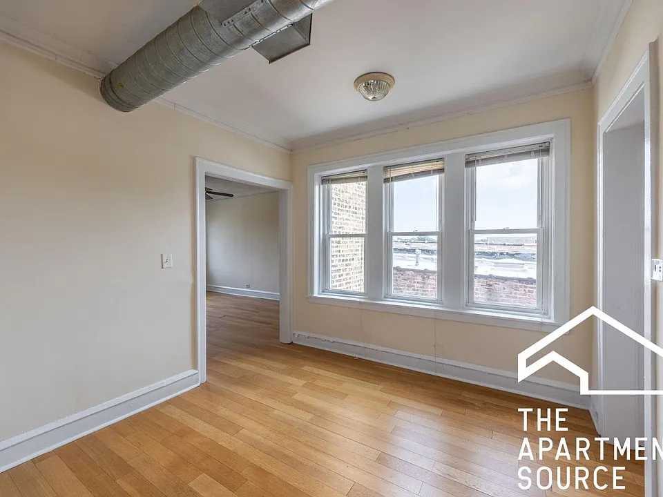 3535 W Fullerton Ave #3