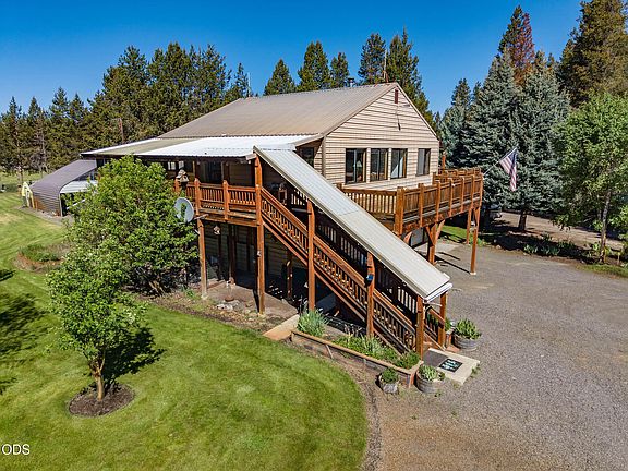 2nd image of 52971 Bridge Dr