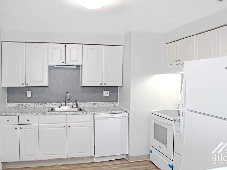 Hillside Terrace Apartments — Photo 52