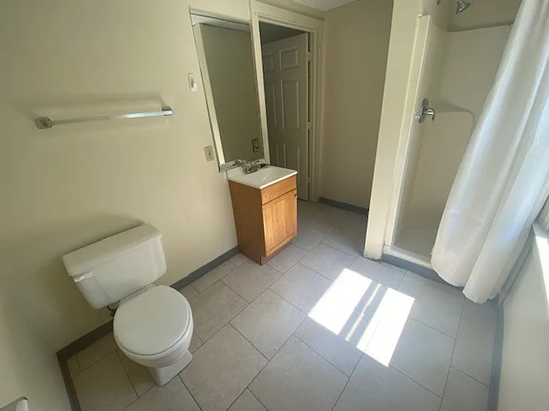 378 Crown St — Photo 14