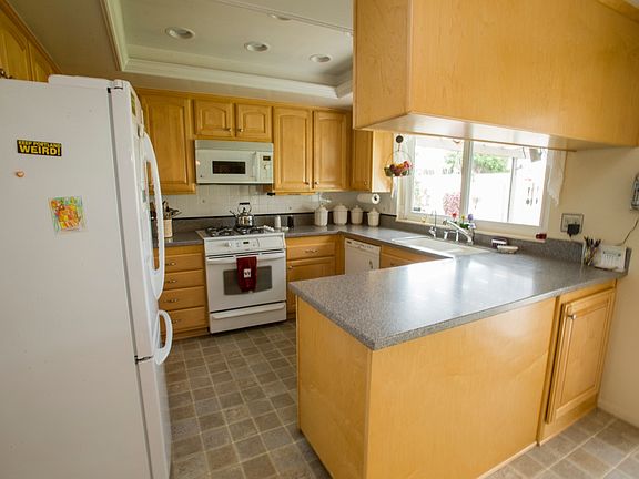 2nd image of 8711 Brooke Ave