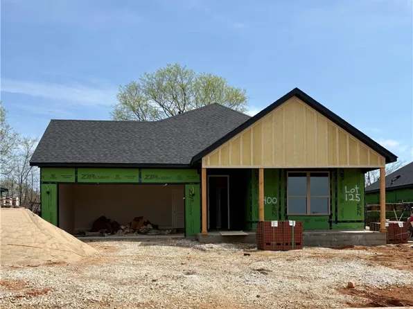 1400 Christman St, Pea Ridge, AR 72751