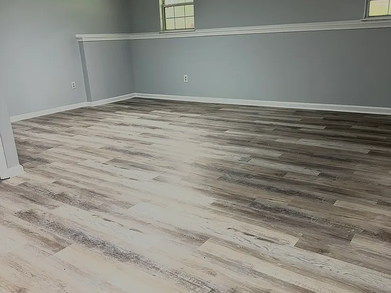 451 Feather Dr — Photo 4