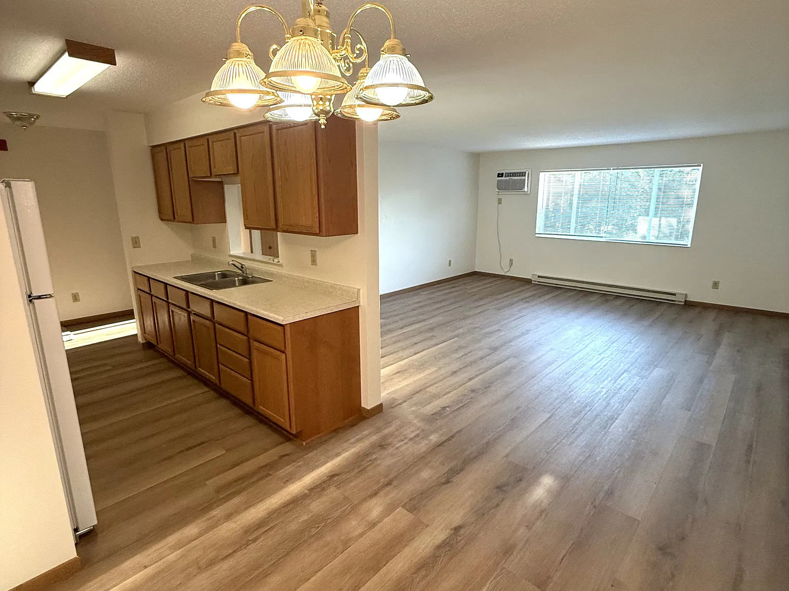 2 bed, 950 sqft, $1,100 — Photo 1