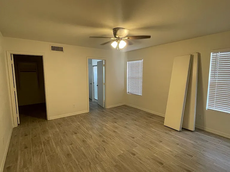 1113 W Sparrow Dr — Photo 7