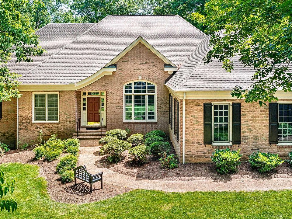 1st image of 3225 Prestwick Pl