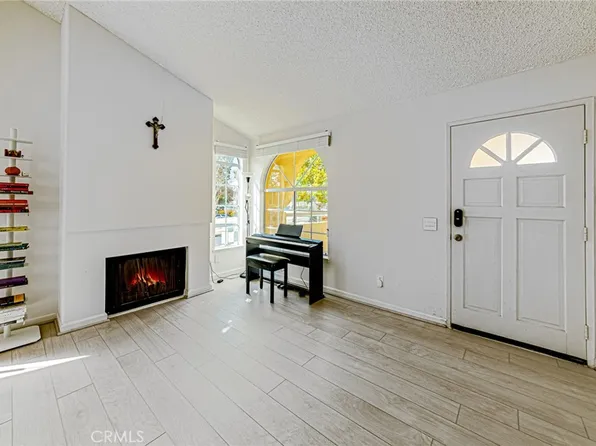 55 Alicante Aisle, Irvine, CA 92614