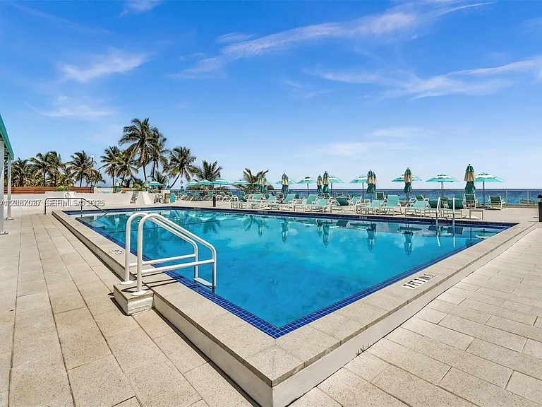 3140 S Ocean Dr #206 — Photo 39