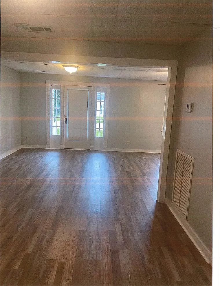 220 Sunset Avenue — Photo 3