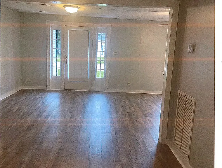 220 Sunset Ave — Photo 3