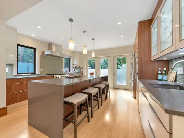 26 Jackson St #1, Cambridge, MA 02140