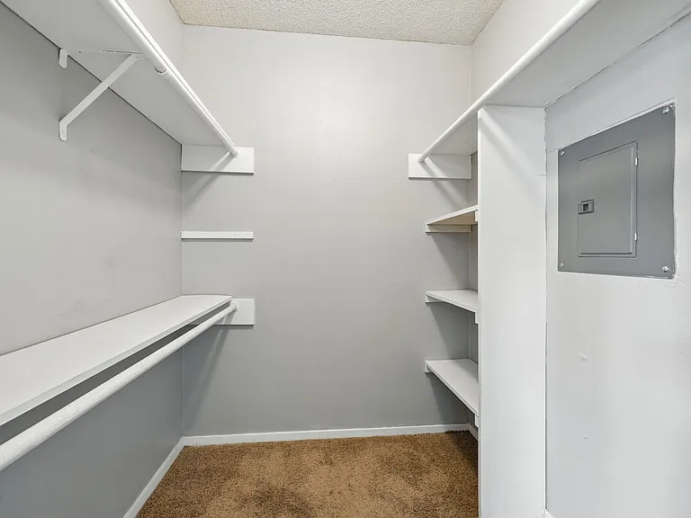Goodwood Court at Mid-City — Photo 10