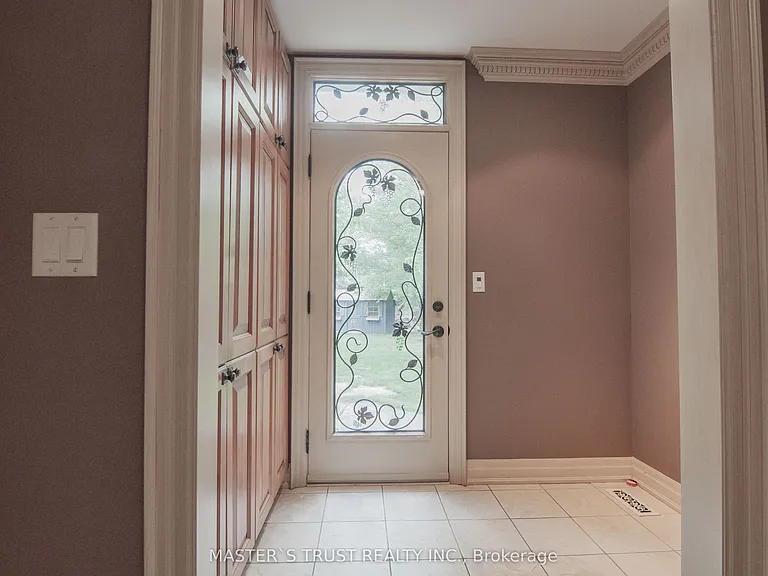 678 Saint Nicholas Ct — Photo 19