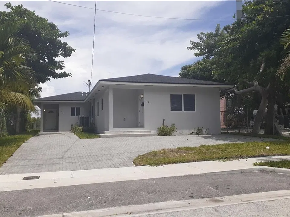 321 NW 59th Ter #B