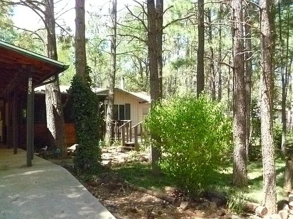 4th image of 6106 Spruce Dr