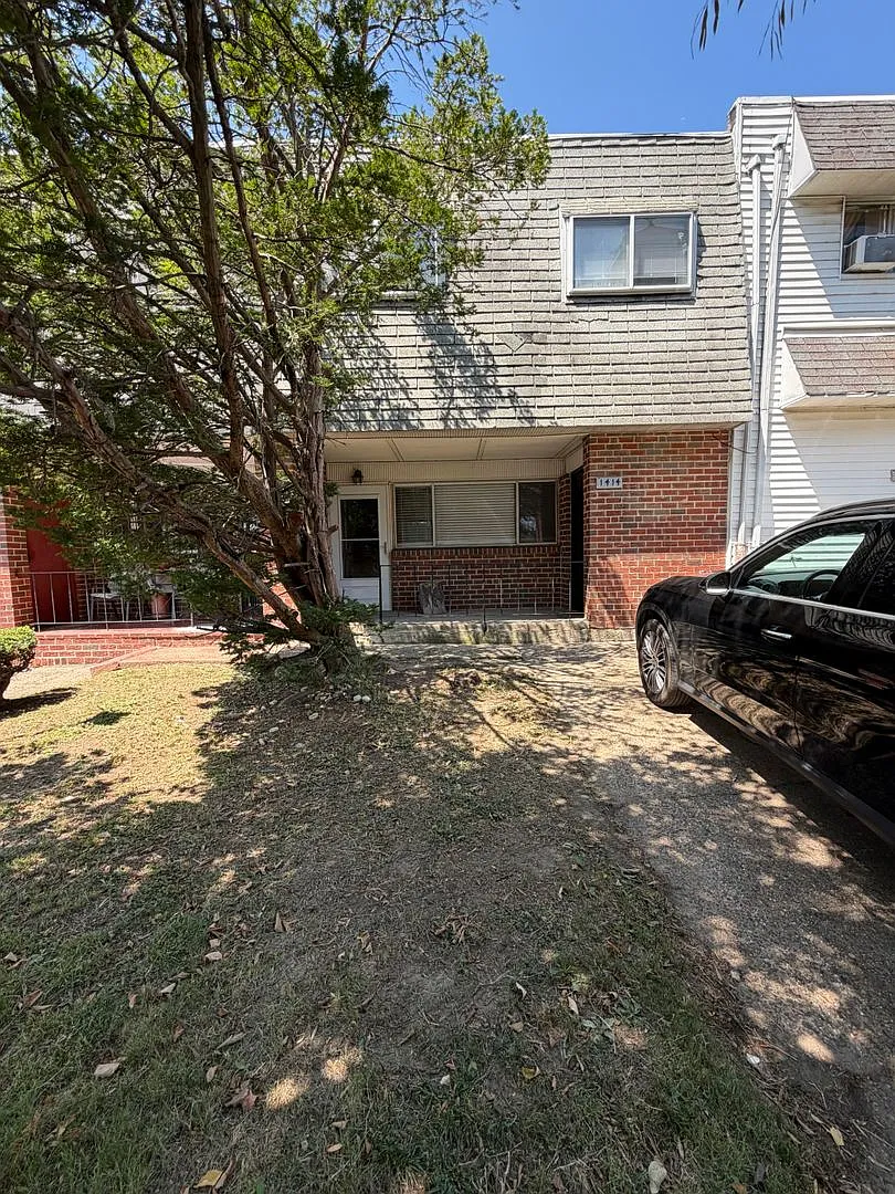 Charming 3-Bedroom Home in Lower North Philadelphia. Available NOW! — Photo 2