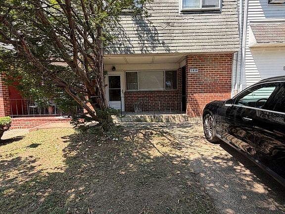 2nd image of 1414 N 11th St
