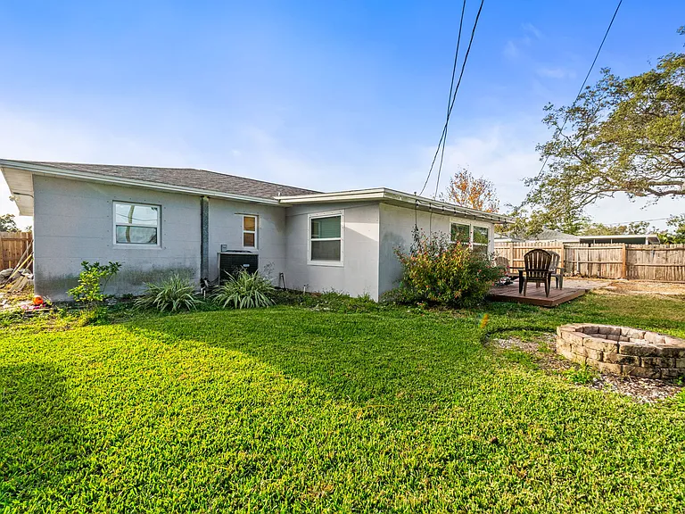 5120 Aragon Way S — Photo 43