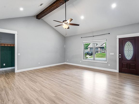 4th image of 1070 Nemett Cir