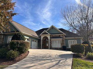 1848 Villa Ct, Johnson City, TN 37615