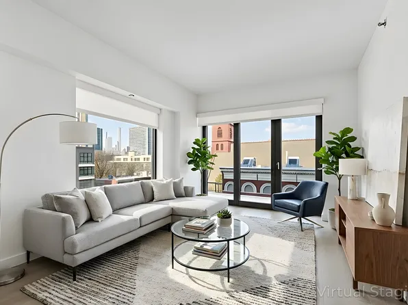 10-25 Jackson Avenue image 1 of 14