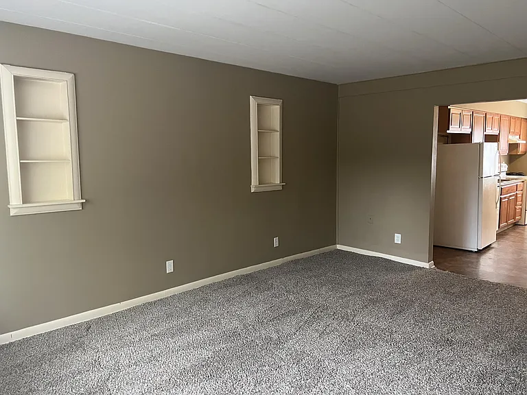 713 W Church St #11 — Photo 3