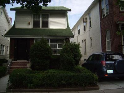 601 E 8th St, Brooklyn, NY, 11218