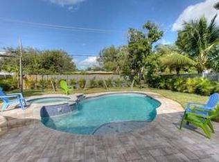 60 SW 15th St, Dania, FL 33004