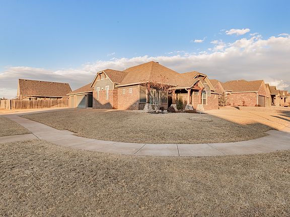 2nd image of 8333 NW 138th Cir