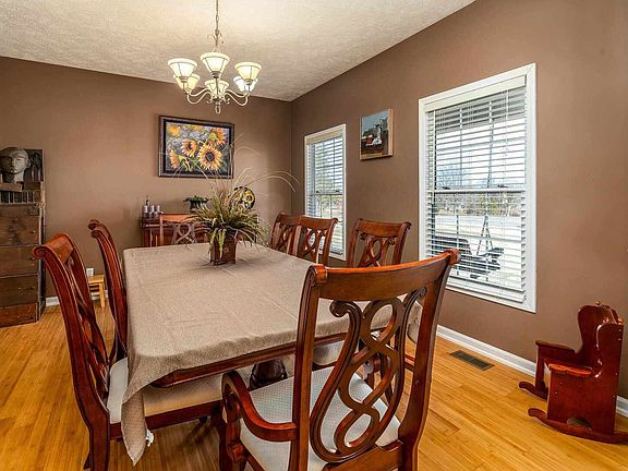 4th image of 1203 Murraywood Ln