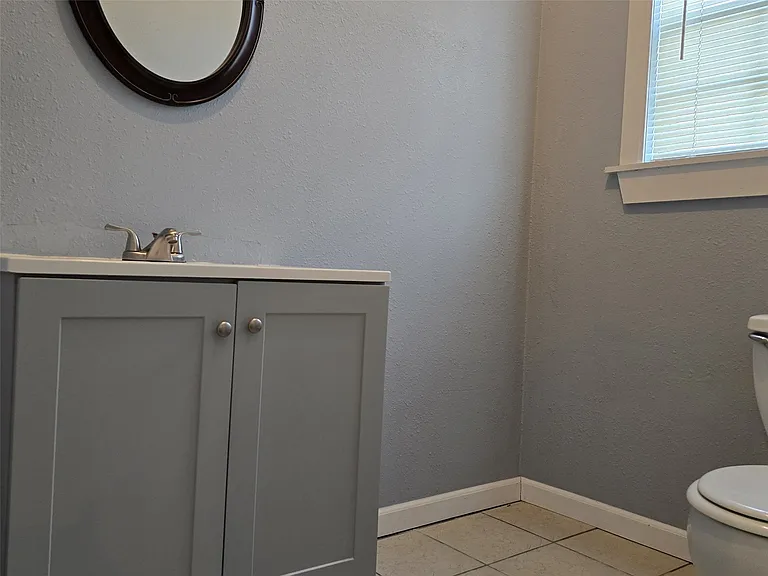 1614 Market St #4 — Photo 5