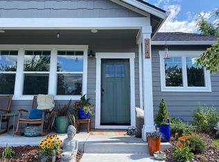 112 Suncrest Rd, Talent, OR 97540