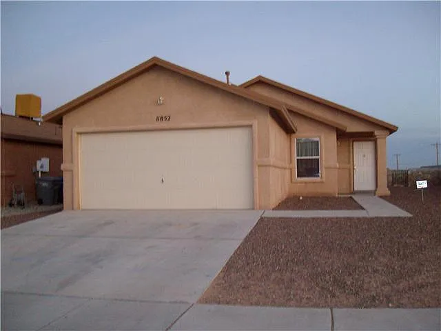 3 bed, 2.0 bath, 1167 sqft, $1,550 — Photo 2