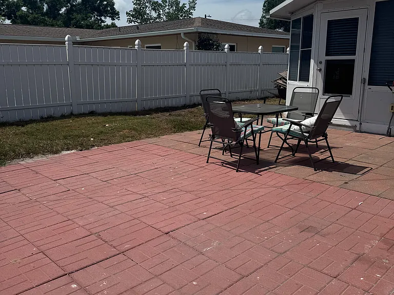 1790 Russell Dr N — Photo 4