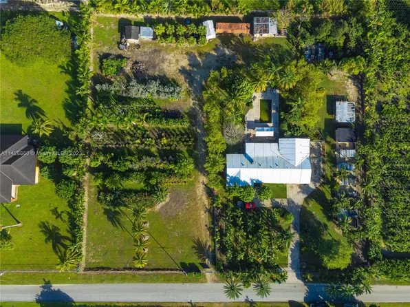 19245 SW 188th St, Miami, FL 33187