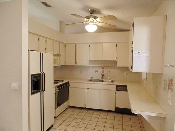 5th image of 5532 Silent Brook Dr