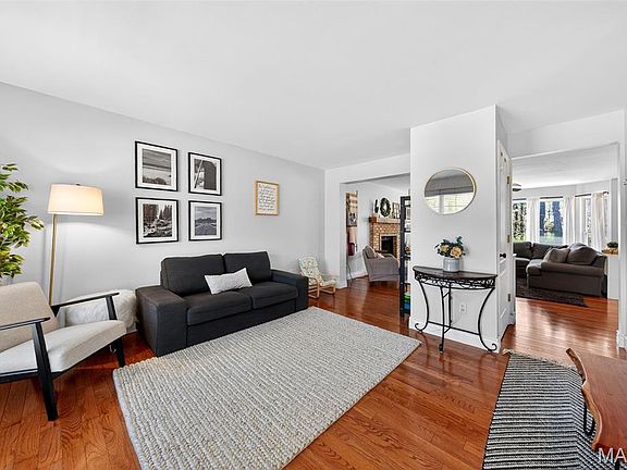5th image of 3012 Crimson Oaks Dr