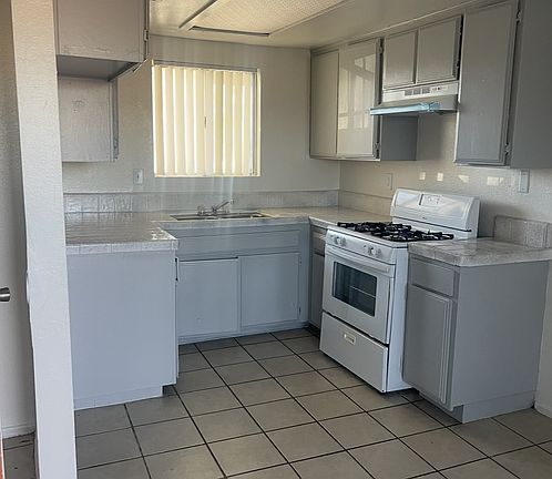 4th image of 11200 Vintage Rd APT 4