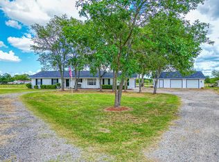 815 N Spikes Rd, Corsicana, TX 75110