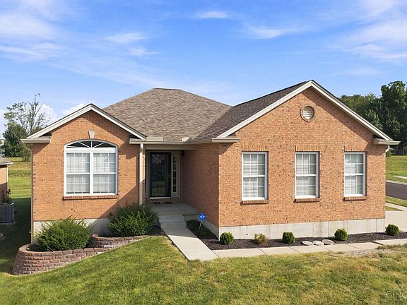 2nd image of 1970 Redbud Dr