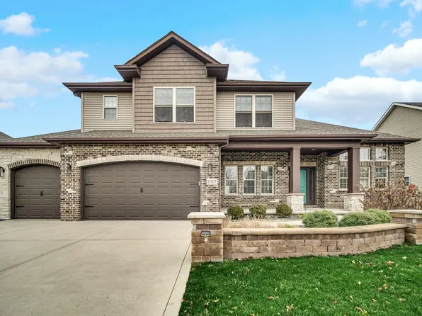 12827 Pennsylvania Pl, Crown Point, IN 46307