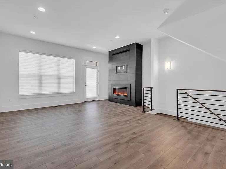 11366 Emerald Park Rd — Photo 20
