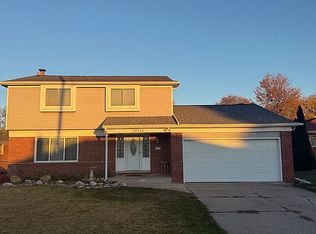 29542 Van Laan Dr, Warren, MI 48092