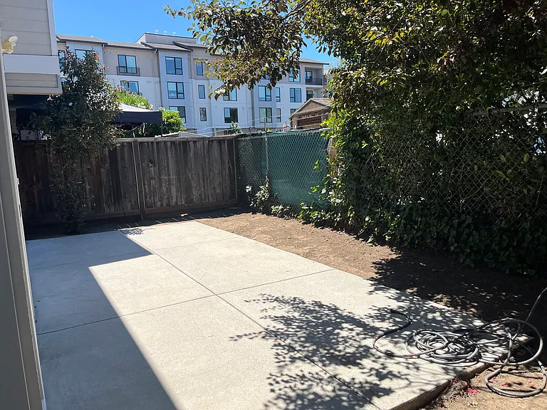 1240 Elmer St #A — Photo 17