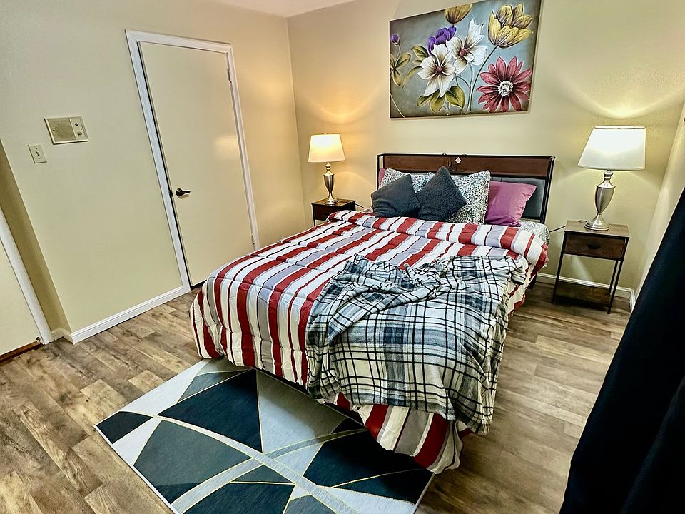 1st image of 5914 Green Falls Dr #3