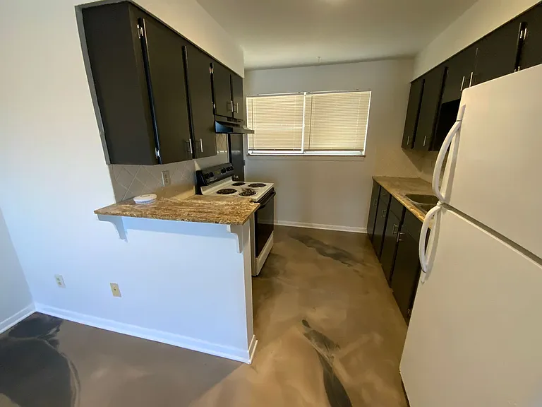 Library Place Apartments — Photo 30