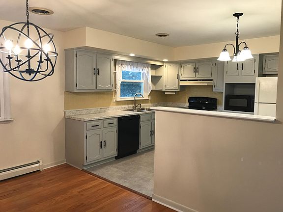 2nd image of 506 Bickel Dr