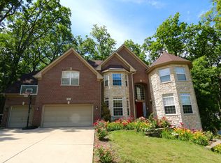 4 Cranberry Ct, Streamwood, IL 60107