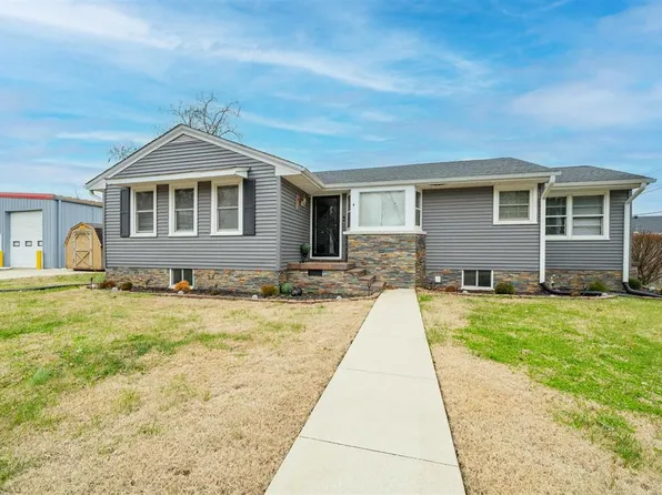 295 Walnut St, Calhoun, KY 42327